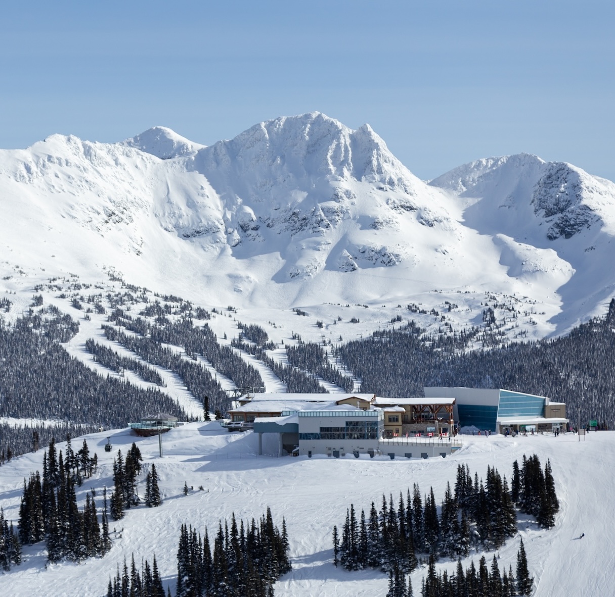 15 Must-Visit Ski Resorts in North America - NYC Uncovered - NYC Uncovered
